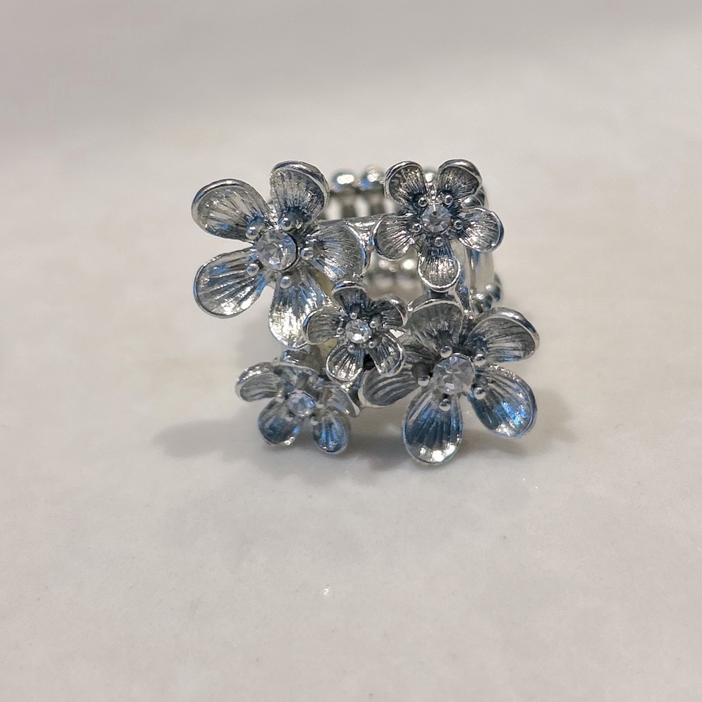 Flower Cluster Wide Band Ring